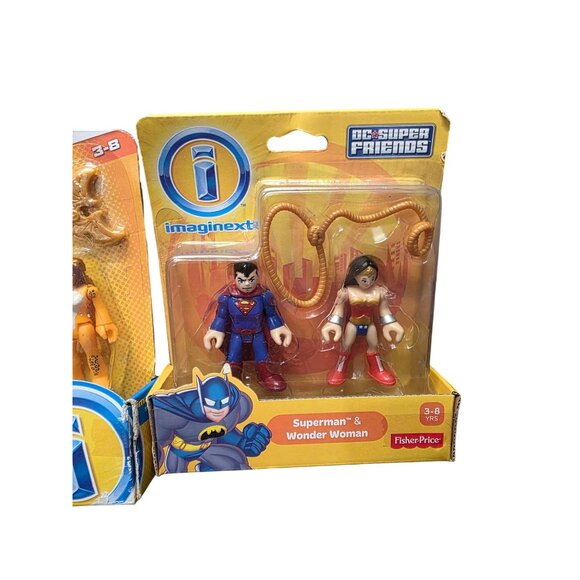 Super Friends Bizarro, Superman, Wonder Woman & Cheetah Action Figures - Picture 4 of 10